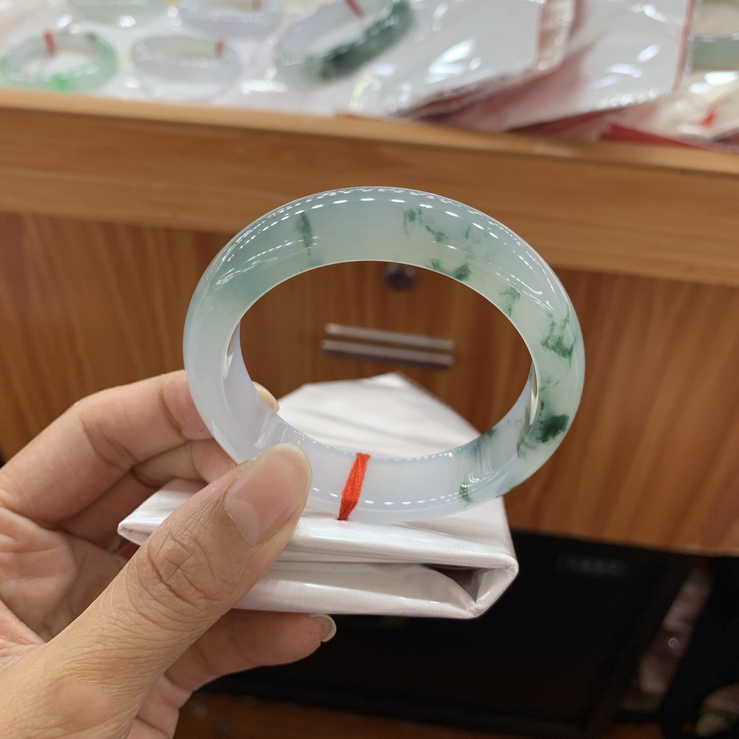 052029XYGX 冰飘花正圈翡翠手镯 54.3-14-9