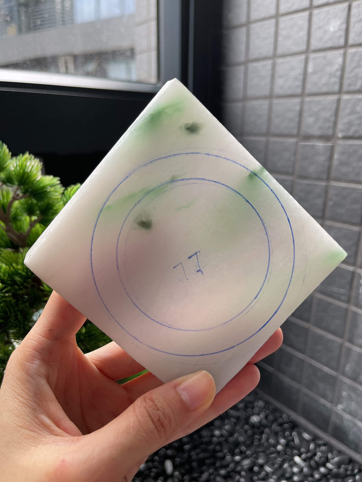 糯化飘绿板料，正圈最大做61圈口，圆条最大做57圈口
