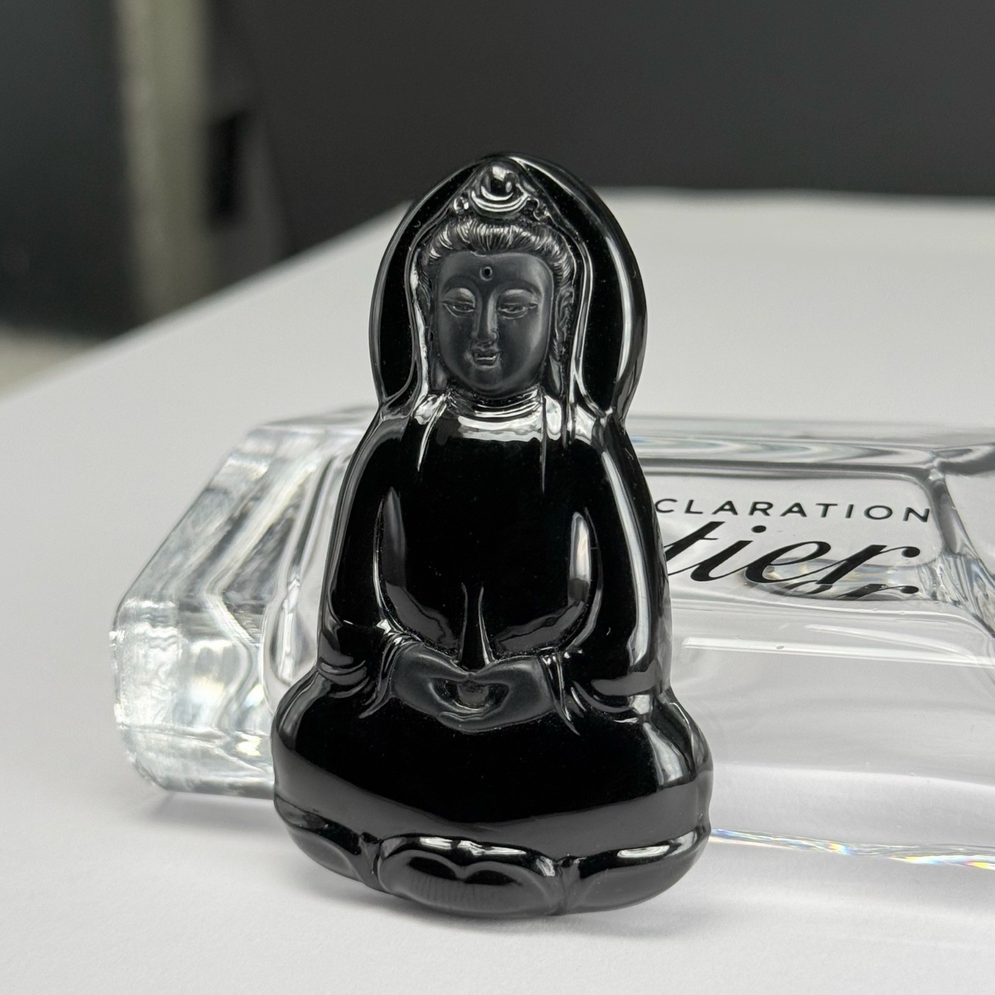 精品墨翠正观音 种好色正 黑度极好 打灯通透 油性十足 尺寸59