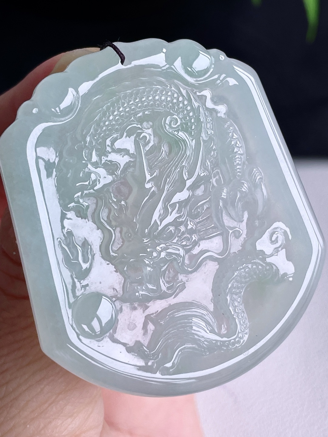 【裸石】糯冰晴水龙牌大龙牌吊坠【说明】缅料 无裂, 性比高【尺寸】50-45-5.2【重量】26.6克