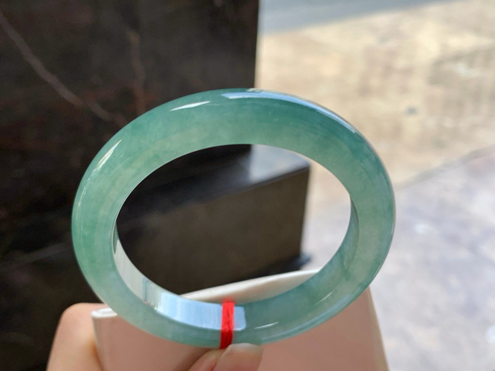 56-12.2-9.3

冰蓝手镯^_^鲜艳