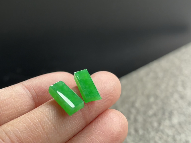 ️ 绿马鞍一对 尺寸12.3×5.8×3.5/12.3×5.9×2.8