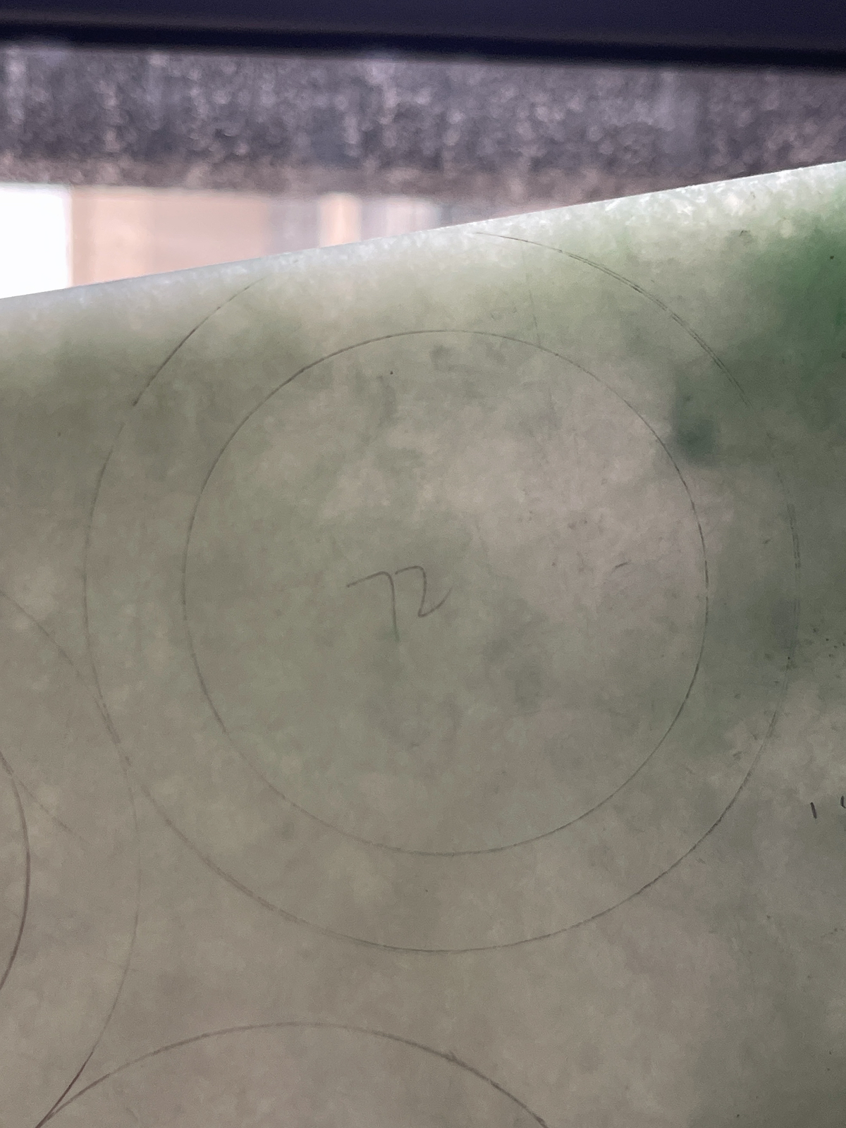 翡翠板料，⭕️正圈最大做56，圆条最大做52