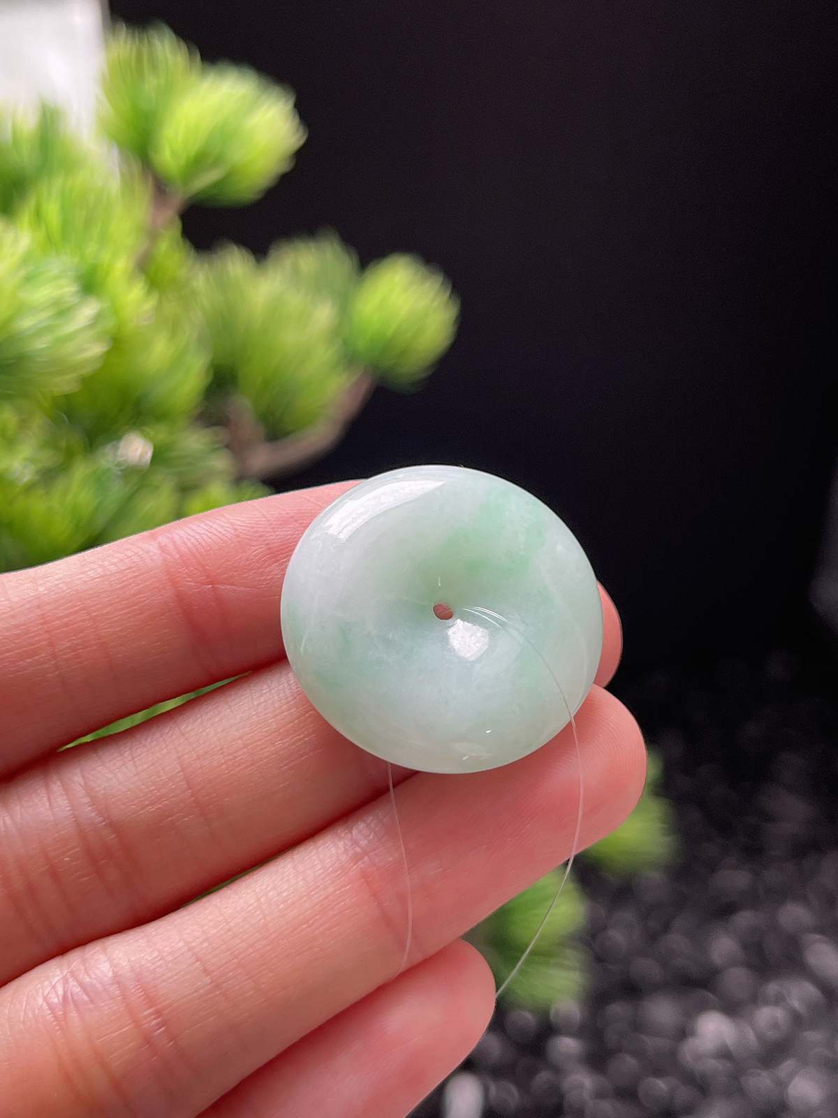 翡翠糯化种飘绿平安扣