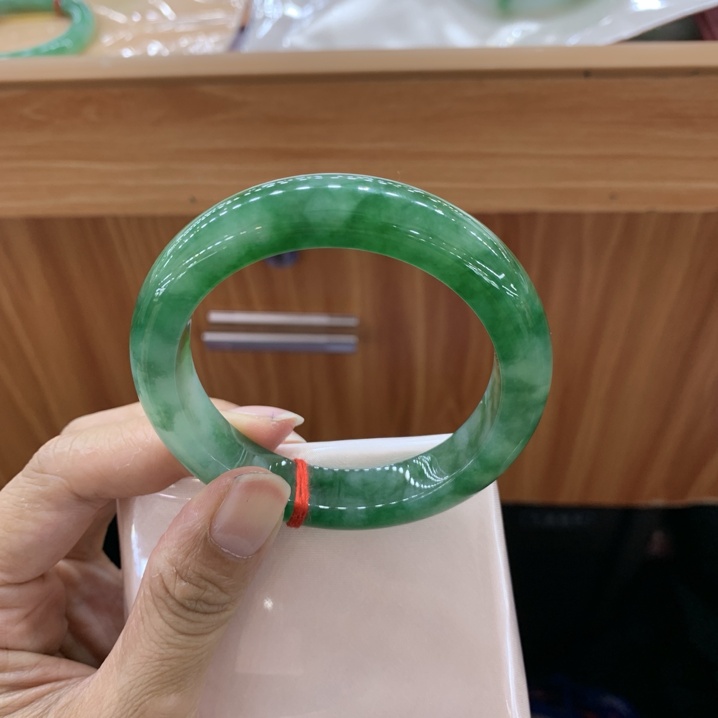 冰飘绿花正圈翡翠手镯 54.5-12.1-9.2
