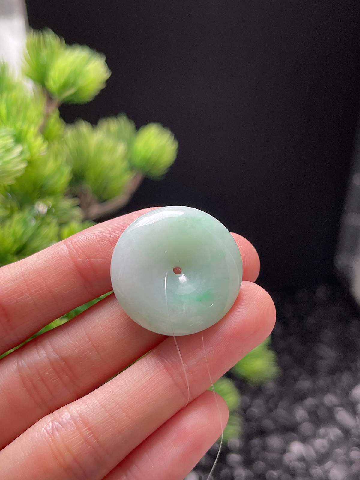 翡翠糯化种飘绿平安扣