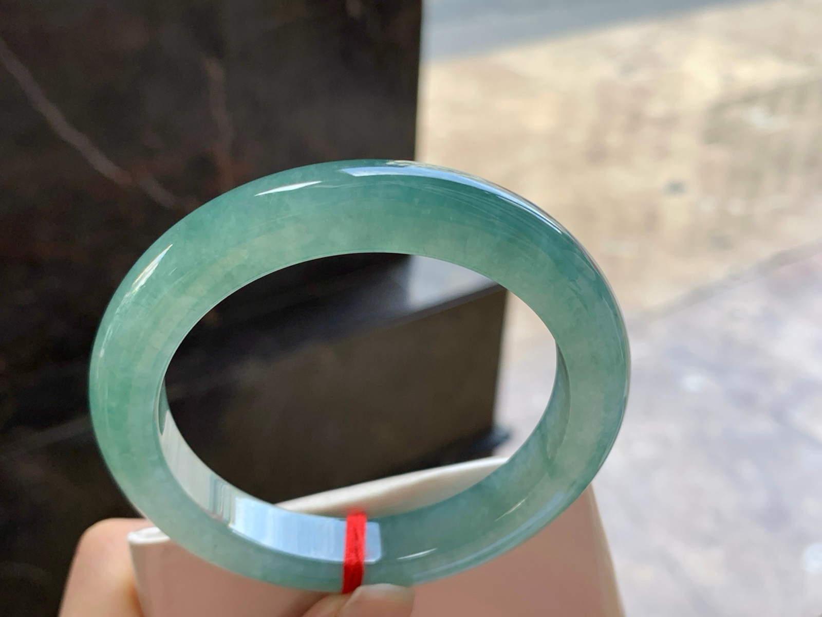 56-12.2-9.3

冰蓝手镯^_^鲜艳