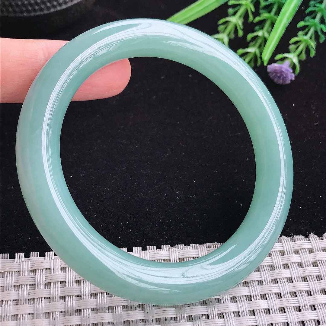实拍A货翡翠58.8/10.5/10.8平安镯老坑冰润满色天空蓝圆条手镯宽边玉手镯