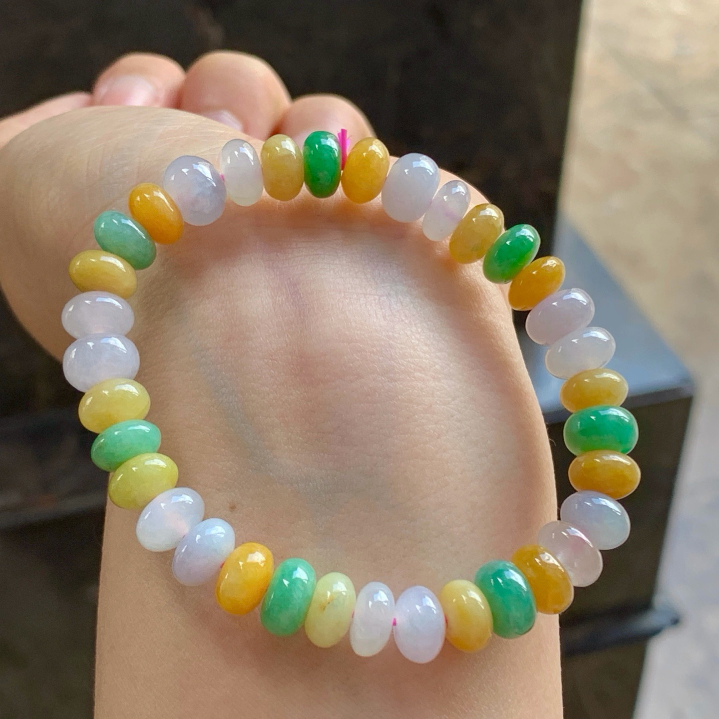 白色手串^_^鲜艳