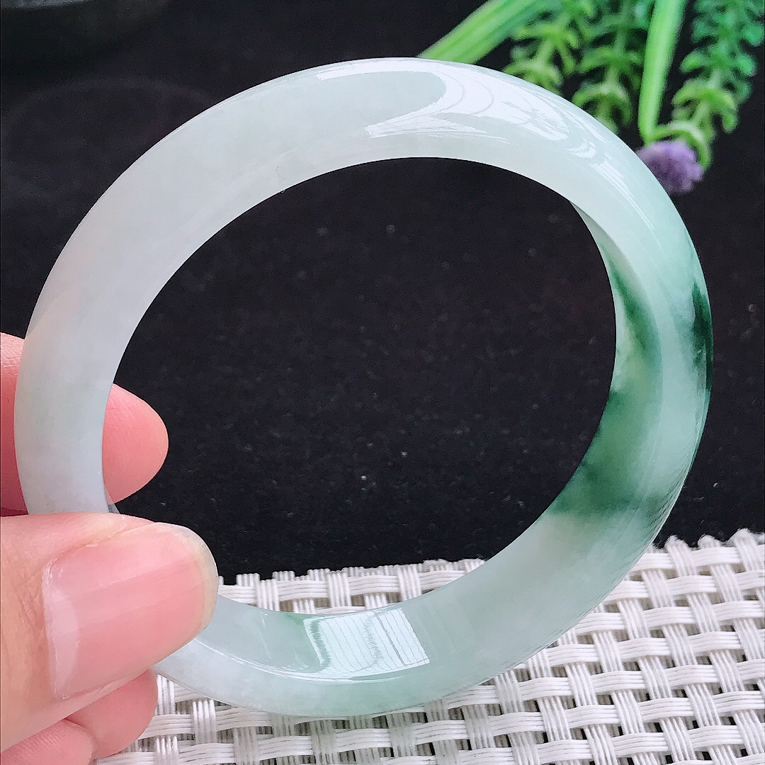 实拍A货翡翠55.5/13/7.8平安镯老坑冰润起胶飘花手镯宽边玉手镯