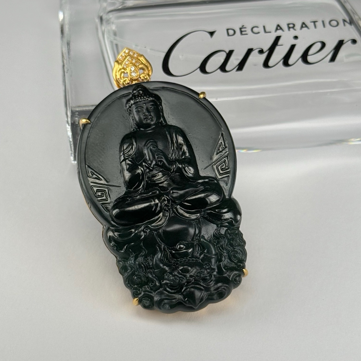 精品18k墨翠神龙护主 种好色正 黑度好 打灯通透 油性十足  尺寸57.5