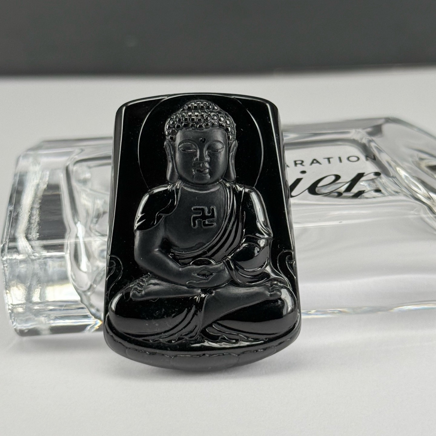 精品墨翠大日如来 种好色正 黑度极好 打灯通透 油性十足  尺寸45
