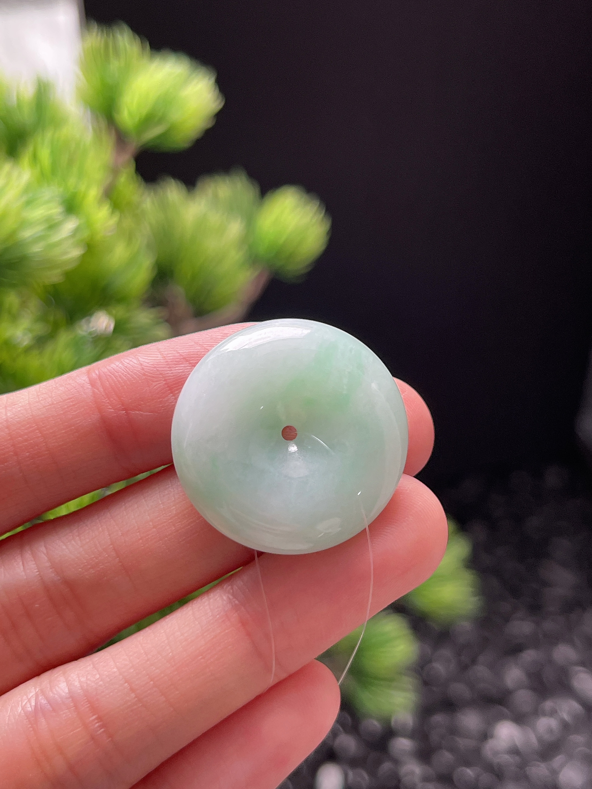 翡翠糯化种飘绿平安扣