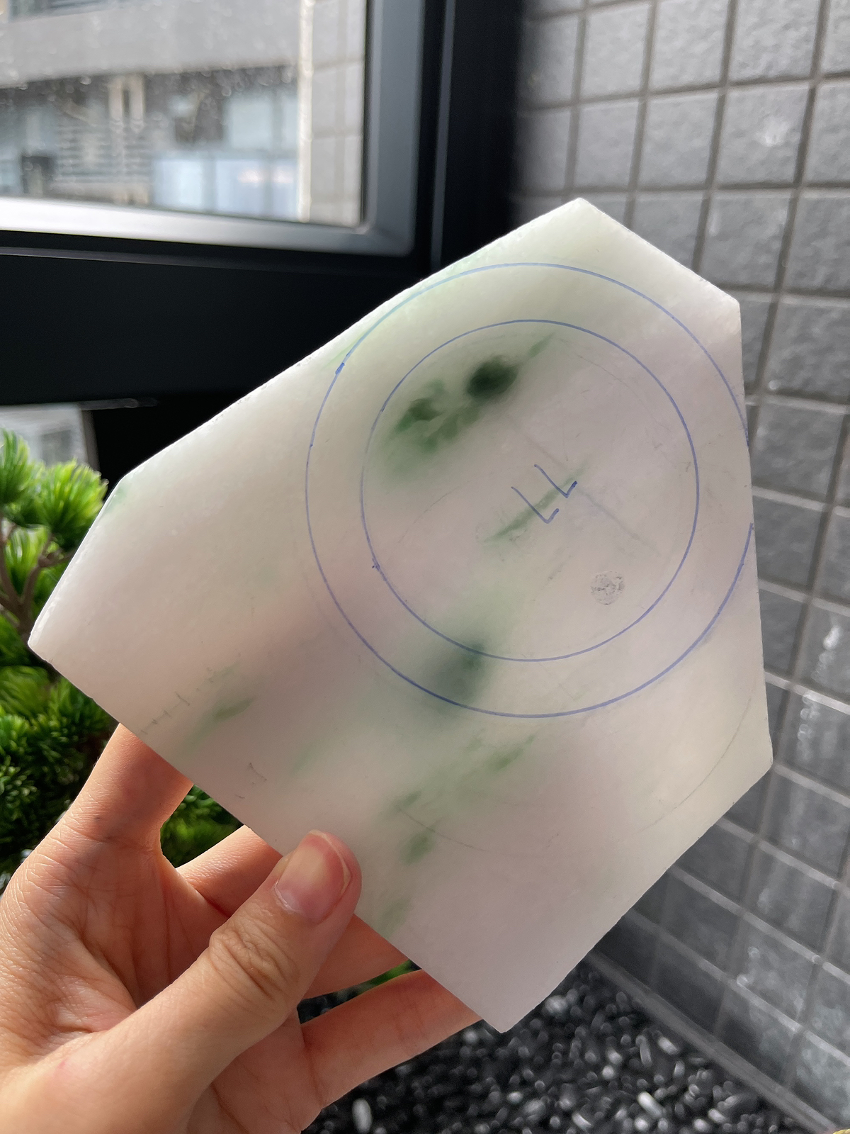 糯化飘绿板料，正圈最大做61圈口，圆条最大做57圈口，