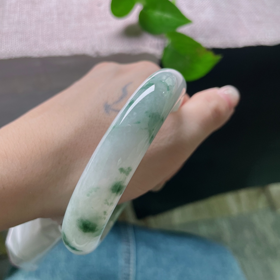 飘花正圈，水润，花色灵动飘逸，繁花似锦，大圈口，有纹，ss52208a