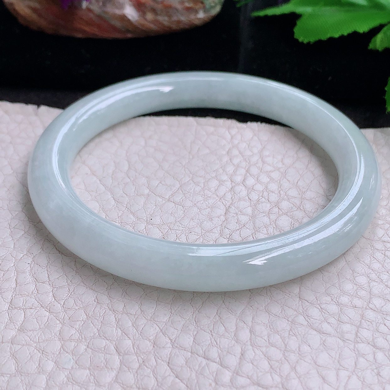 ee实拍57.5*8*8.6叮当镯 缅甸翡翠a货玉手镯细润白月光圆条玉手环