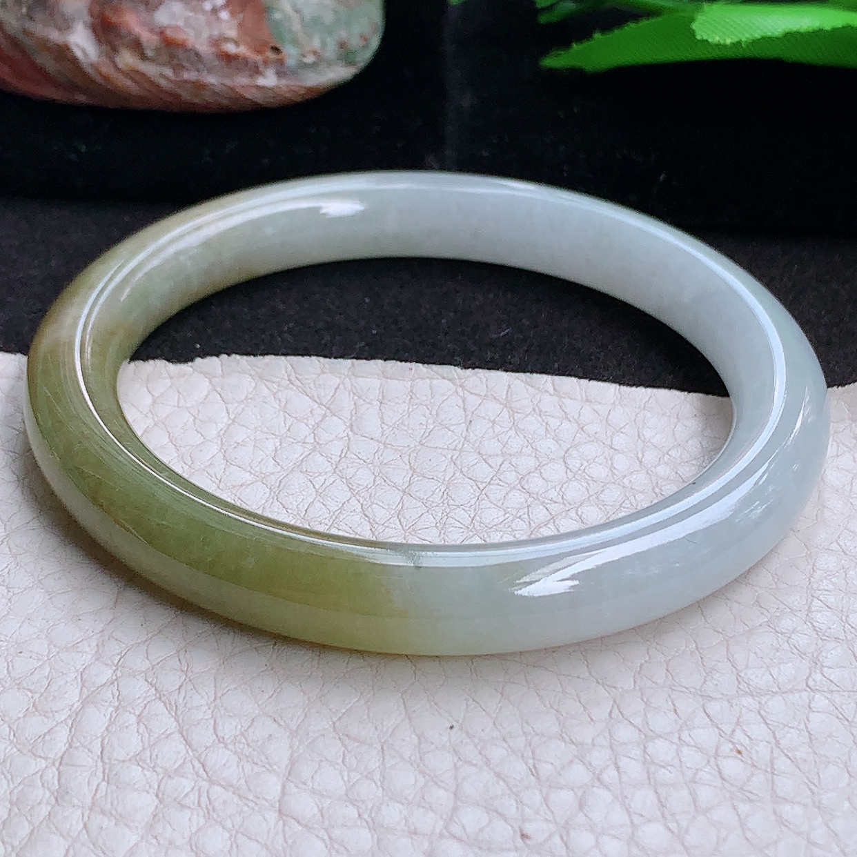 z实拍55.5*8.5招财叮当镯 缅甸翡翠a货玉手镯 半山水圆条玉手环