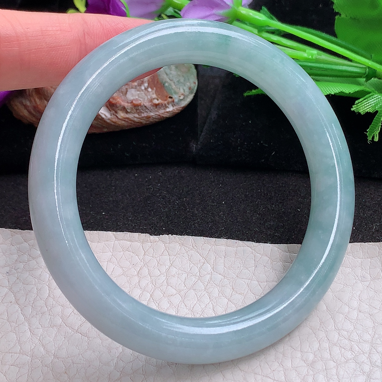 js实拍58.6*10.5美人镯 缅甸翡翠a货玉手镯飘花胶感圆条玉手环 叮当镯