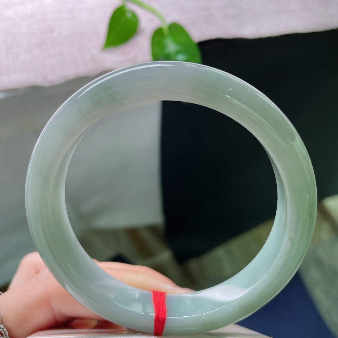 油青正圈，水润细腻，清雅，沉稳不失贵气，无裂，ss52142a