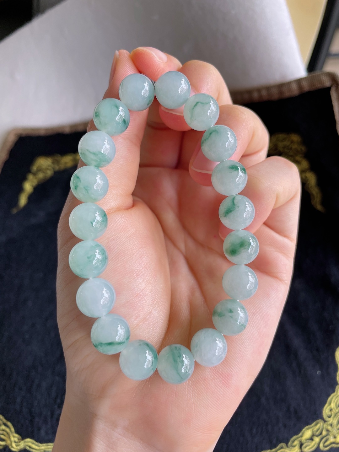 缅甸天然翡翠A货，冰飘花手串，尺寸：10mm。【编3248】