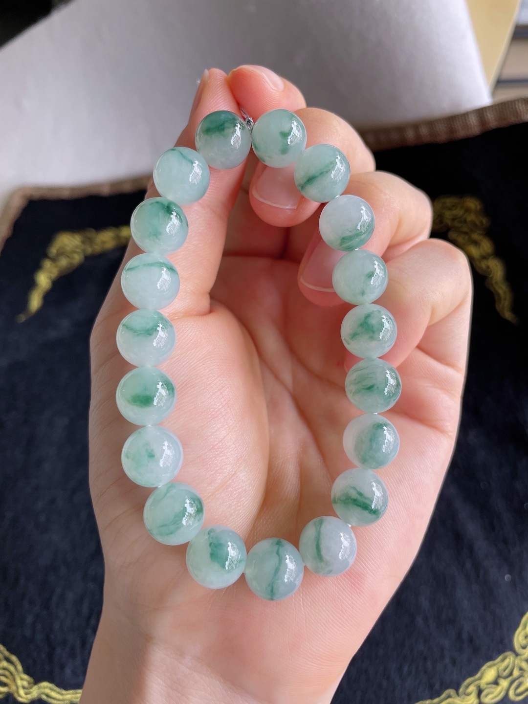 缅甸天然翡翠A货，冰飘花手串，尺寸：10mm。【编3248】