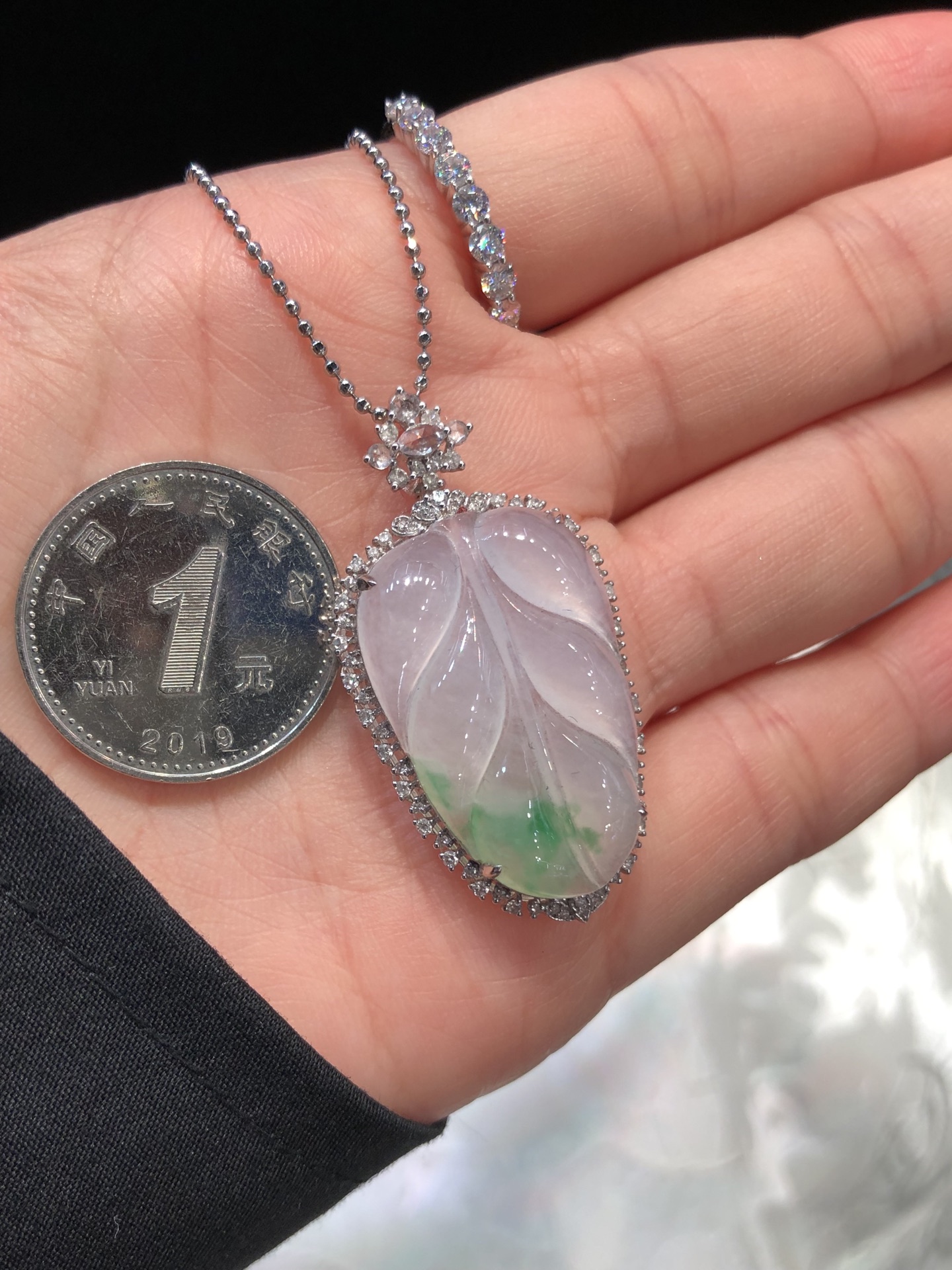 冰飘花福叶冰透种老，起胶 意境飘花，雕工灵动 18k金镶嵌 高性比 尺寸如图一 实物更美～，26.8-17.5