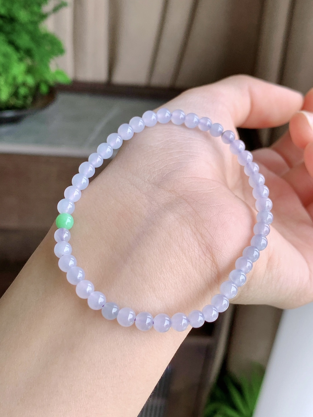 【珠子】手串圆珠子手串【说明】缅料 性比高 温柔精致【尺寸】4.4mm【重量】6.4克