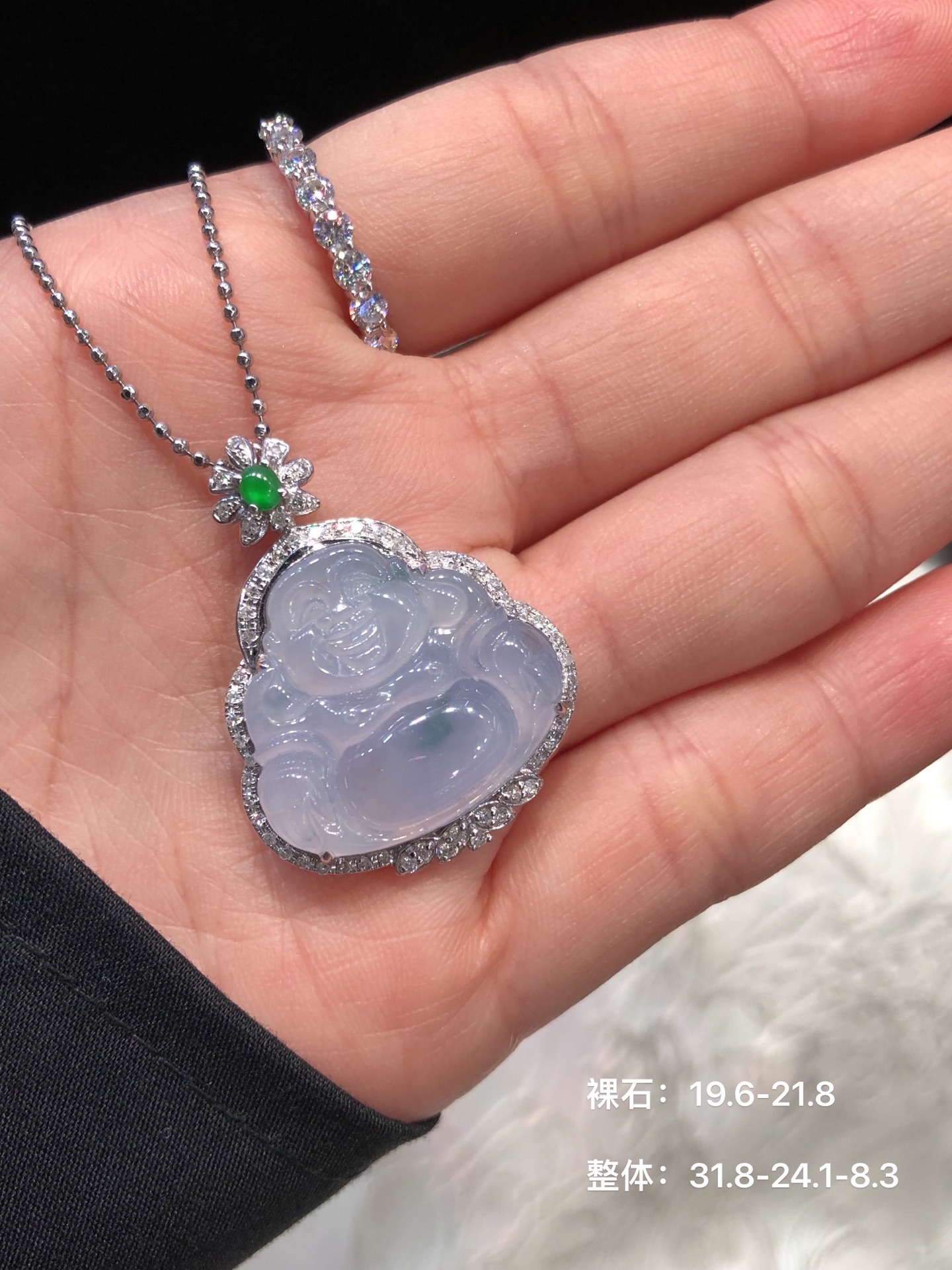 冰紫佛公吊坠 冰纯温润，饱满细腻 静雅起光，面相喜乐，佩戴优雅气质 尺寸如图一  实物更美～，19.