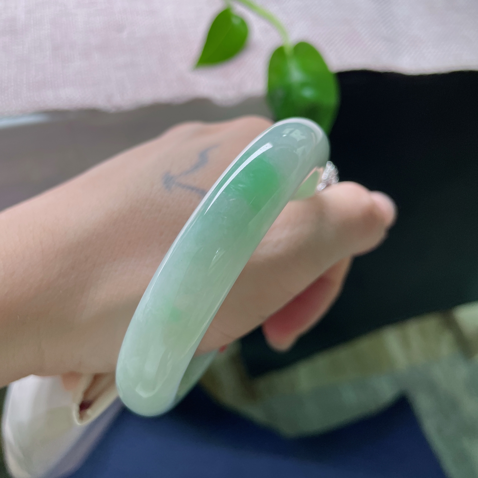 56.6/12.3/8.3绿底正圈，水润细腻，清雅苑苑，贵气，完美，ss52565a