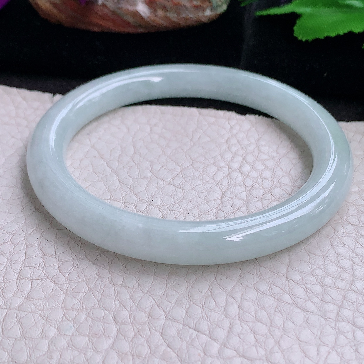 ee实拍57.5*8*8.6叮当镯 缅甸翡翠a货玉手镯细润白月光圆条玉手环