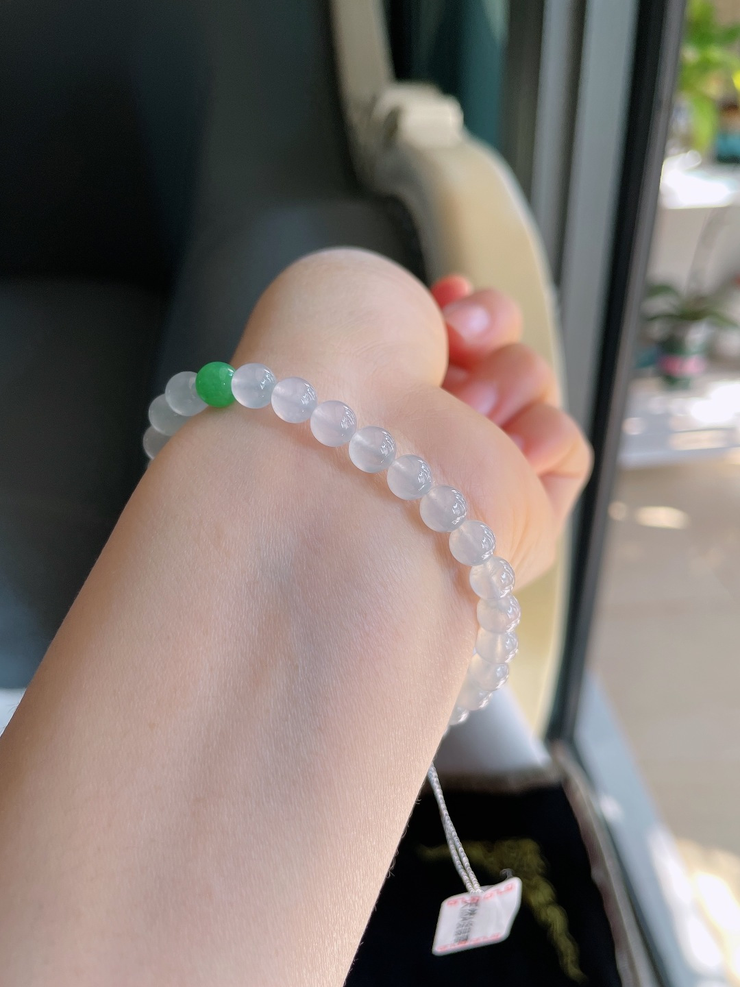 缅甸天然翡翠A货，冰种冰双彩手串，尺寸：6.2mm。【编3538】