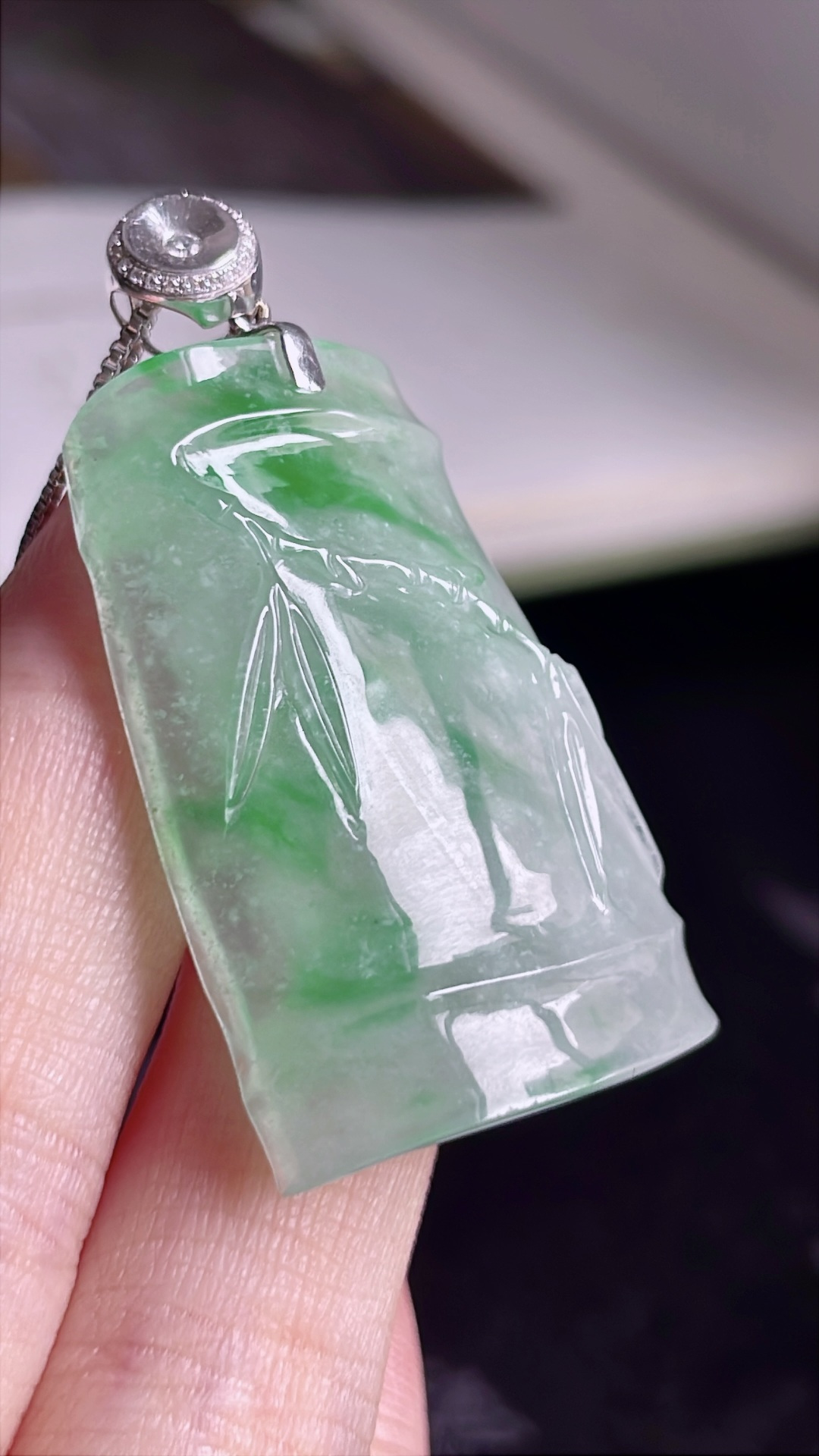 ️ 冰种飘绿花节节高升 花色灵动 油润起光 18k金镶嵌 整体 45.2 裸石 37/25.3/8.6