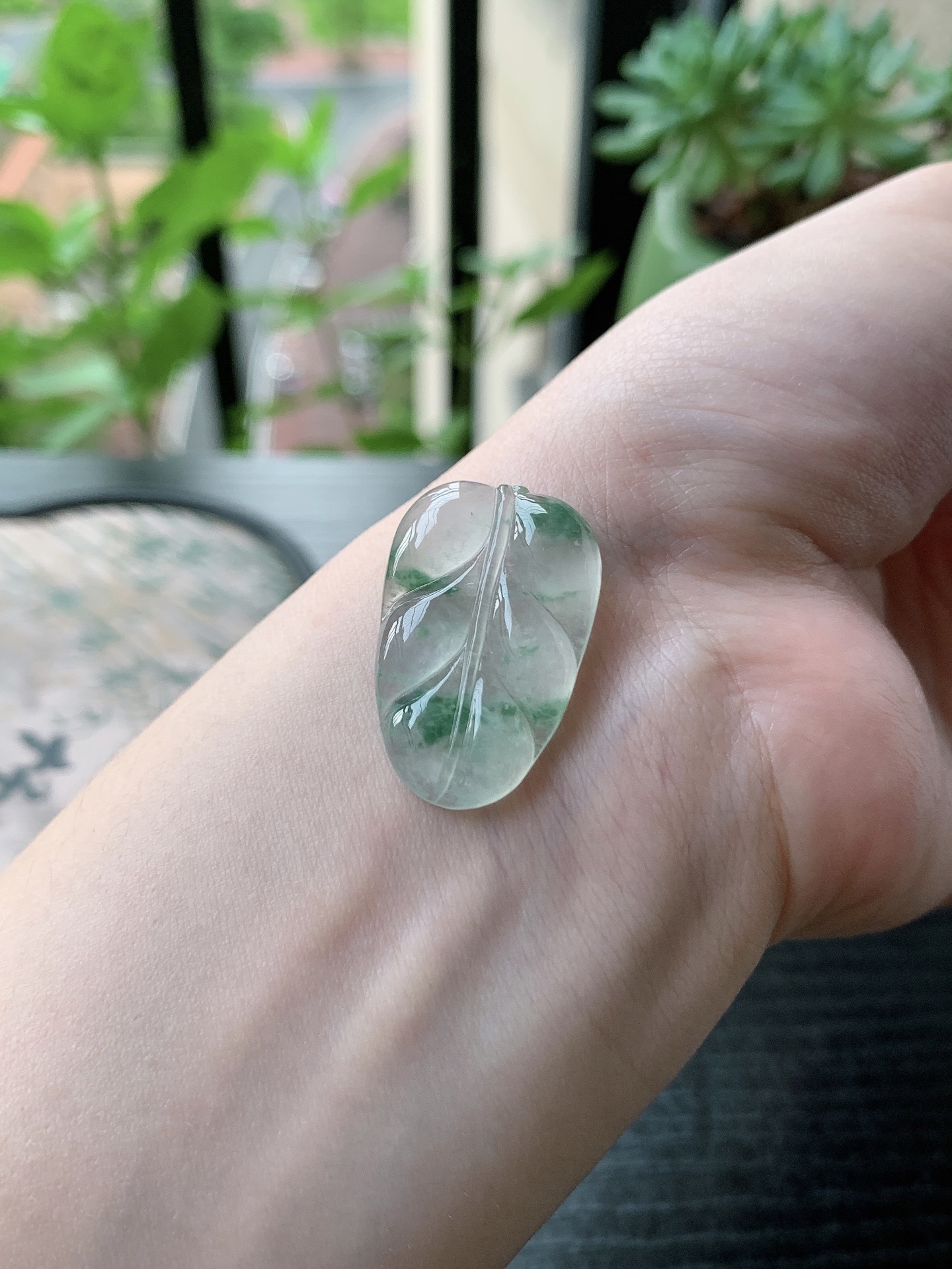 老坑冰种胶感飘蓝花金枝玉叶吊坠,裸石尺寸:28.5-18.6-4.6mm