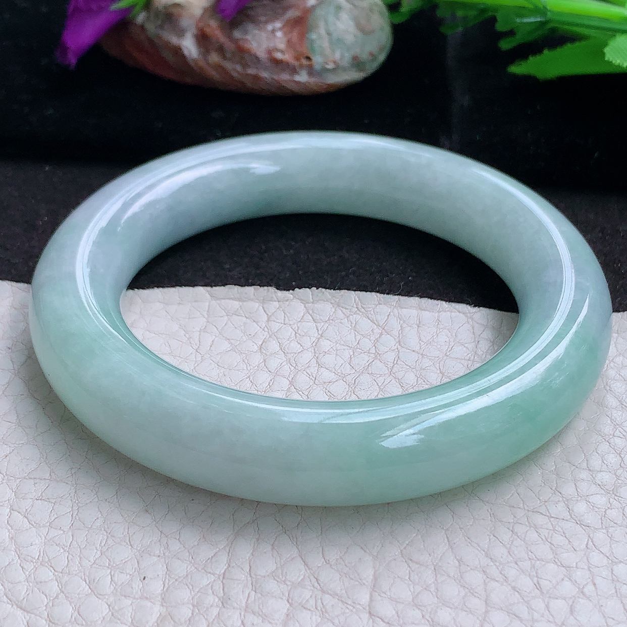 z实拍54*12.6*12.3胖圆镯 缅甸翡翠a货玉手镯 飘绿花圆条玉手环 美人镯