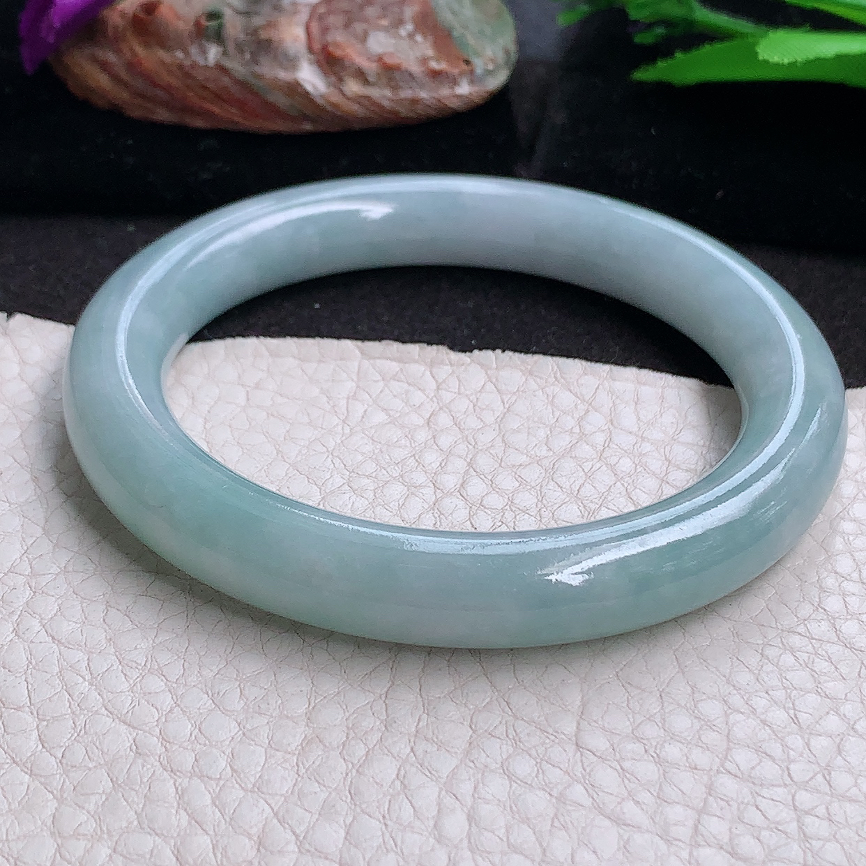 js实拍58.6*10.5美人镯 缅甸翡翠a货玉手镯飘花胶感圆条玉手环 叮当镯