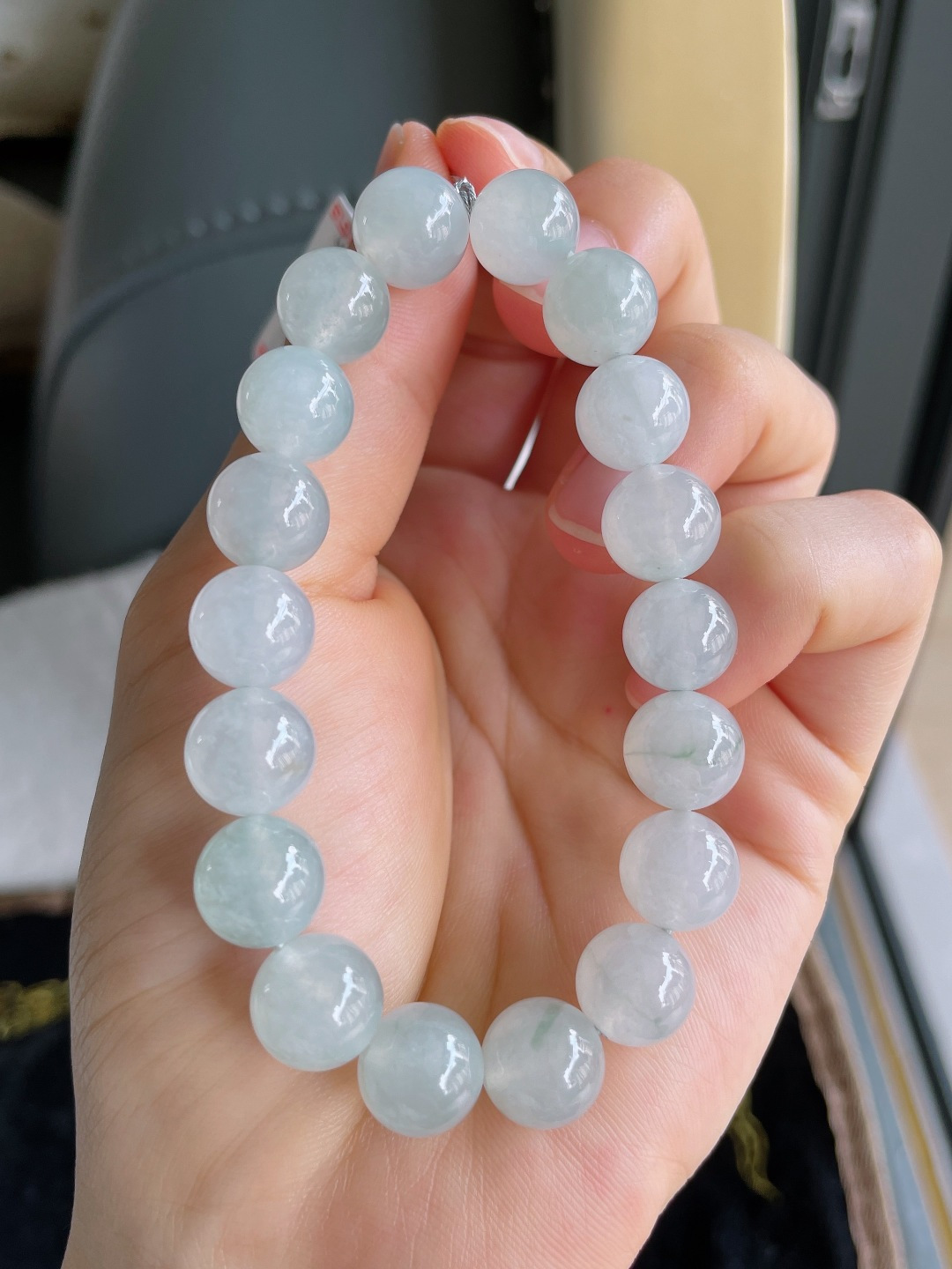 缅甸天然翡翠A货，冰飘花手串，尺寸：10.5mm。【编1530】
