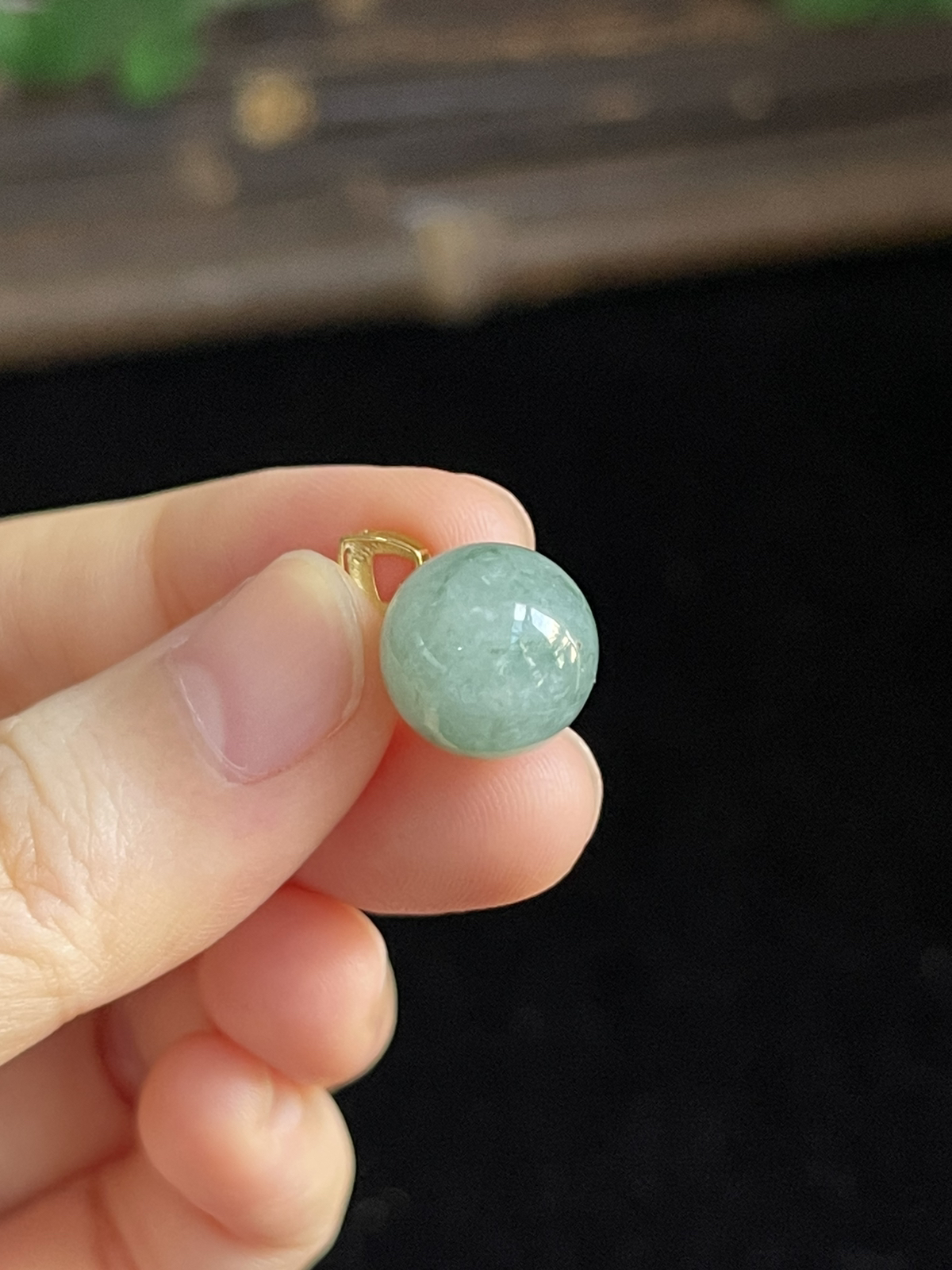 翡翠吊坠，印记：G18K