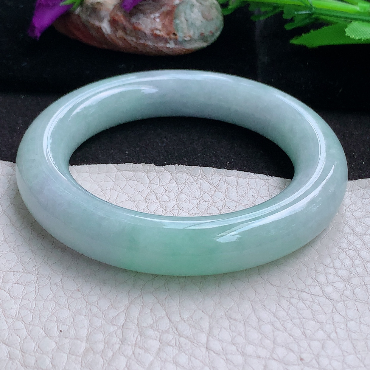 z实拍54*12.6*12.3胖圆镯 缅甸翡翠a货玉手镯 飘绿花圆条玉手环 美人镯