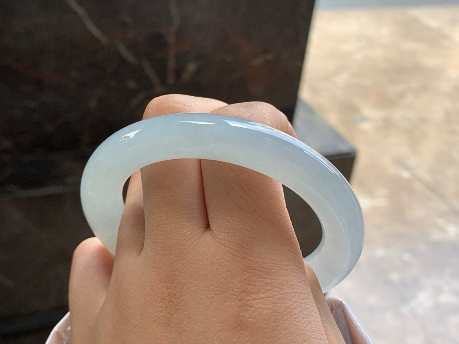 55-10.3

圆条手镯^_^水润细腻 清新