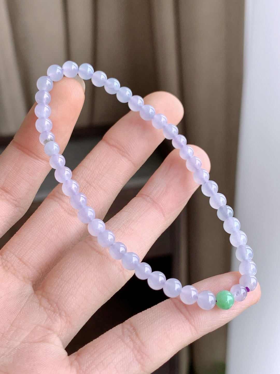 【珠子】手串圆珠子手串【说明】缅料 性比高 温柔精致【尺寸】4.4mm【重量】6.4克