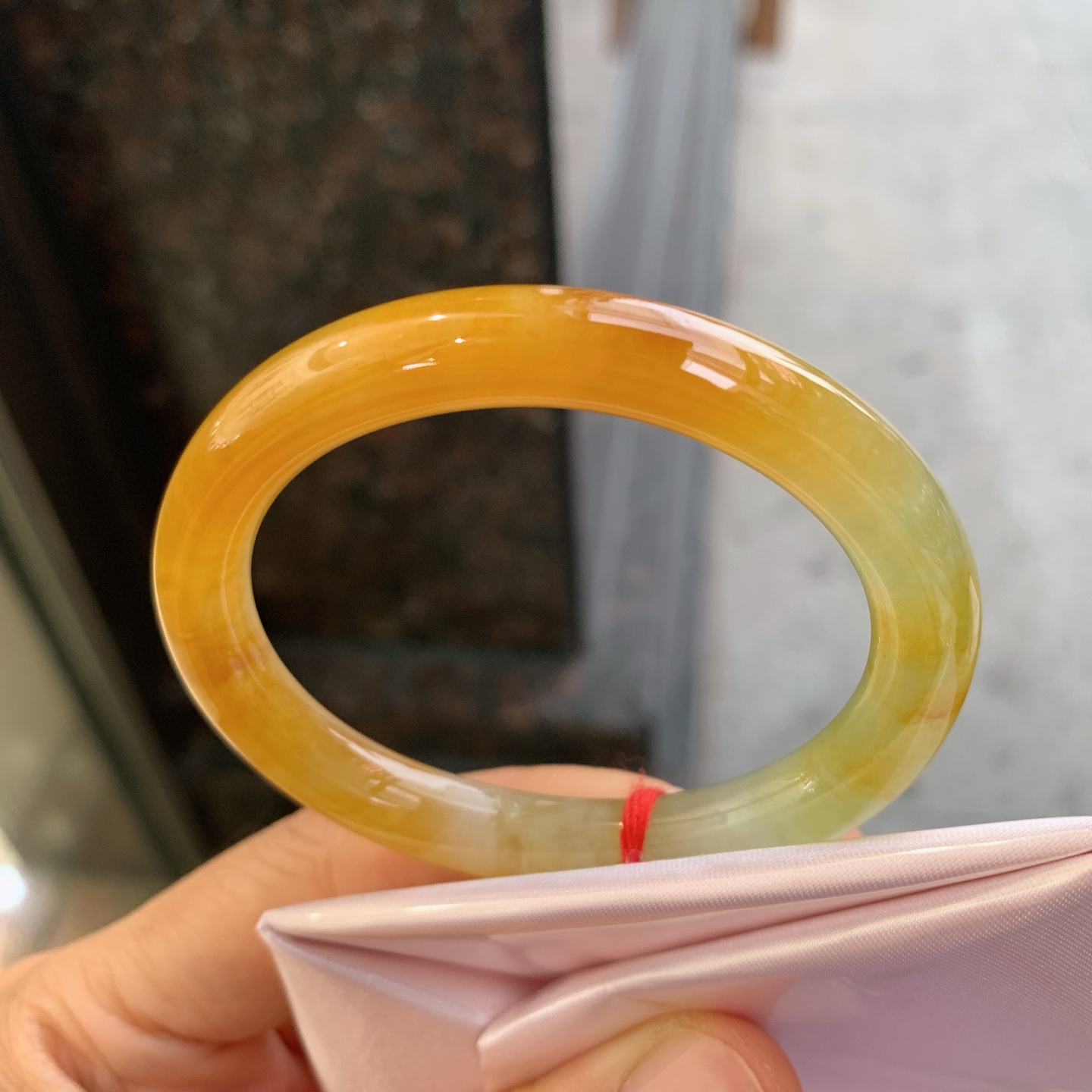 贵妃圆条黄翡 有纹 色好