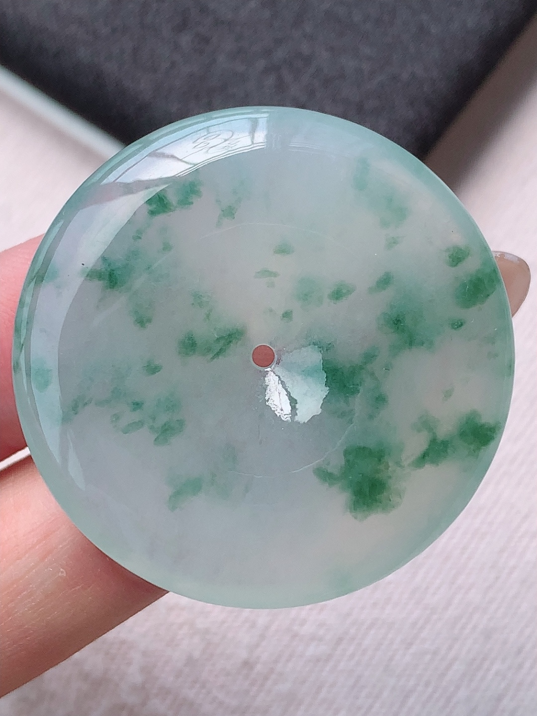冰飘花平安扣挂件，水润细腻，佩戴简单大方，34.6-5.8