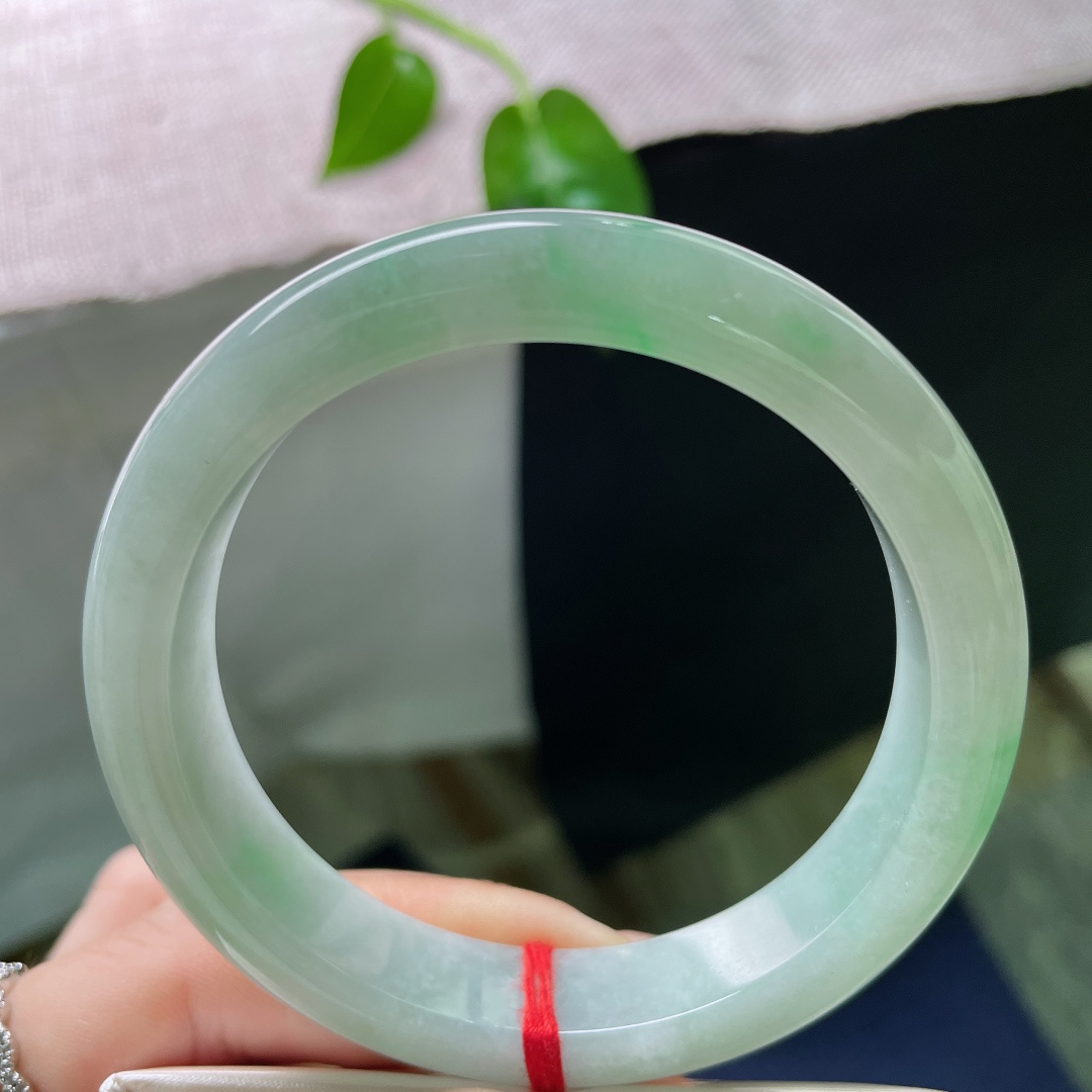 绿底正圈，水润细腻，清雅苑苑，贵气，无裂，ss52565a