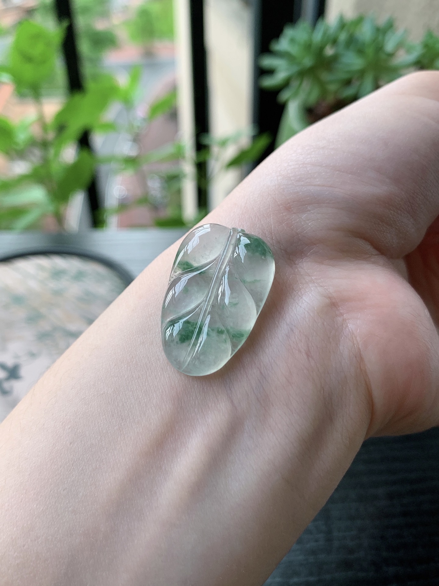 老坑冰种胶感飘蓝花金枝玉叶吊坠,裸石尺寸:28.5-18.6-4.6mm