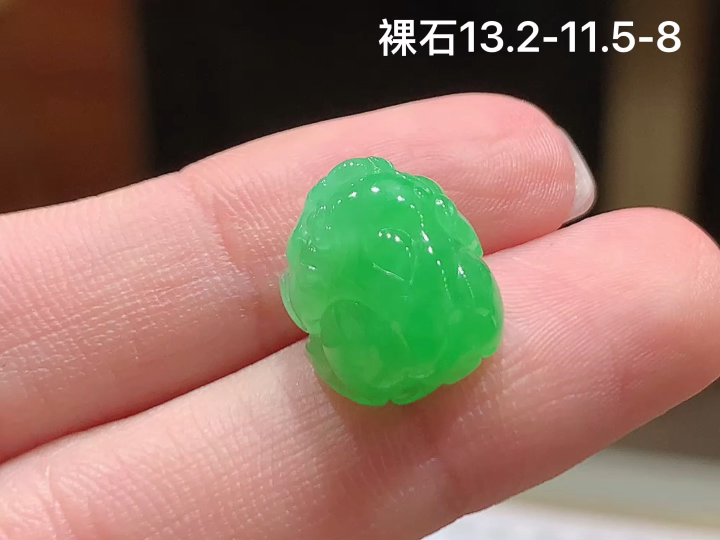 ️冰绿貔貅,无裂 尺寸，13.2-11.5-8