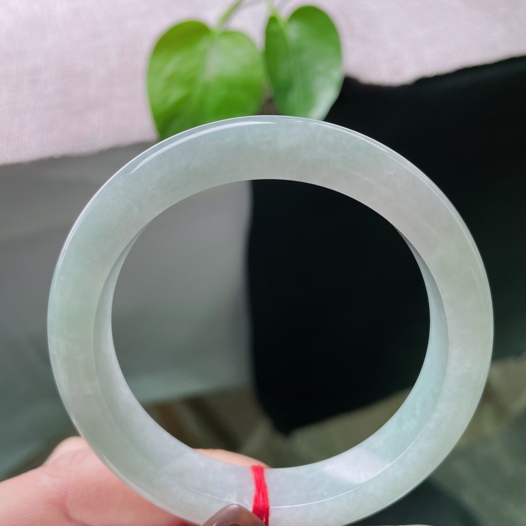 绿底正圈，水润细腻，清雅苑苑，温婉可人，无裂，ss50263a