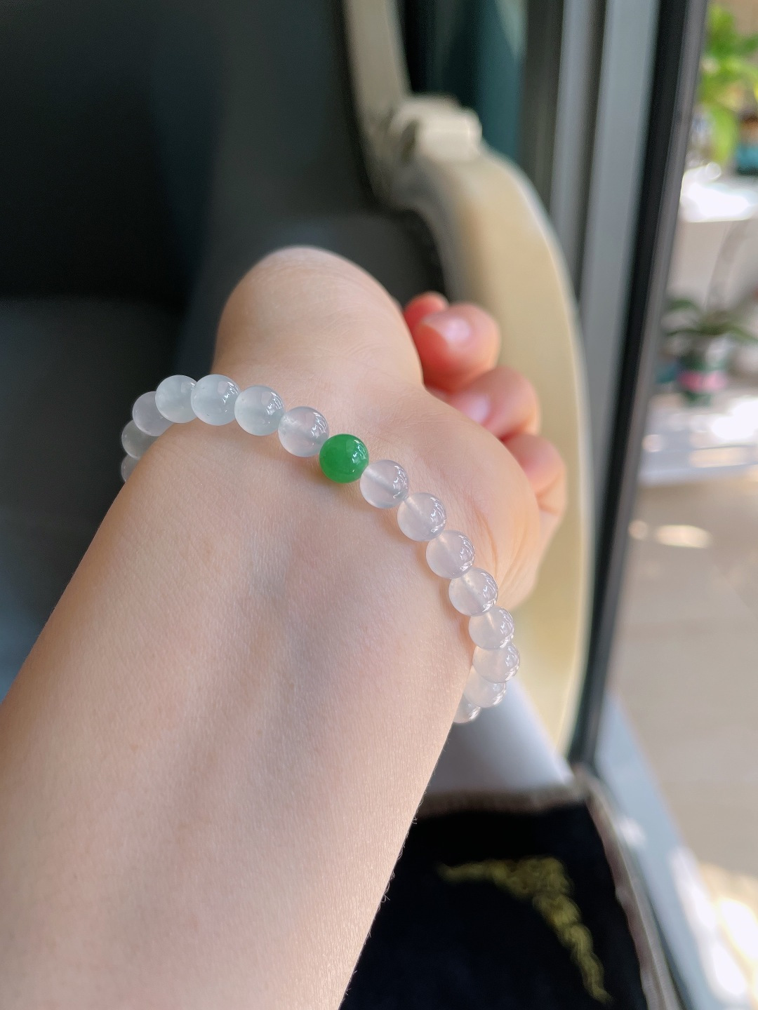 缅甸天然翡翠A货，冰种冰双彩手串，尺寸：6.2mm。【编3538】