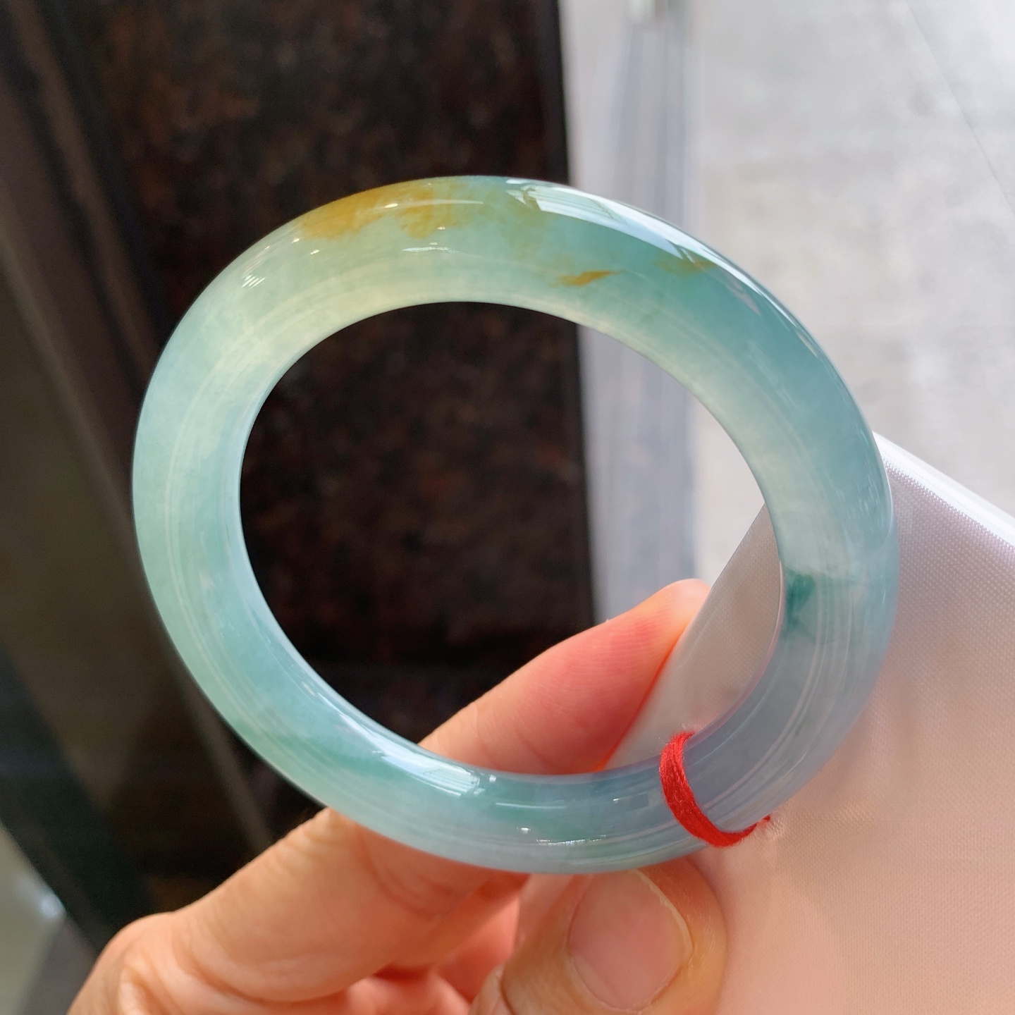 圆条三彩 有纹裂微扣 尺寸：53.2/10.6 特色料子