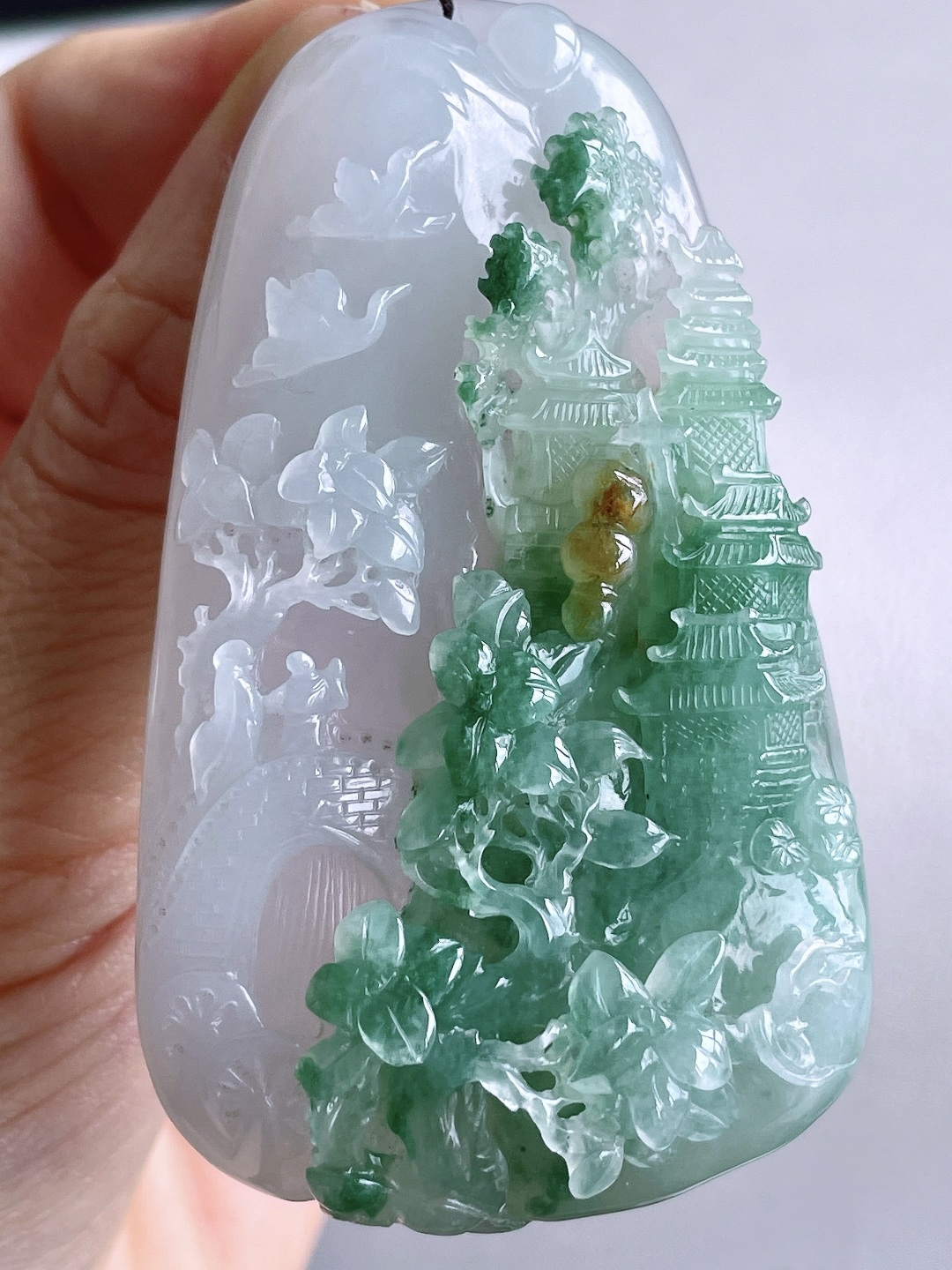糯冰飘花山水牌大山水牌吊坠，无裂，性比高