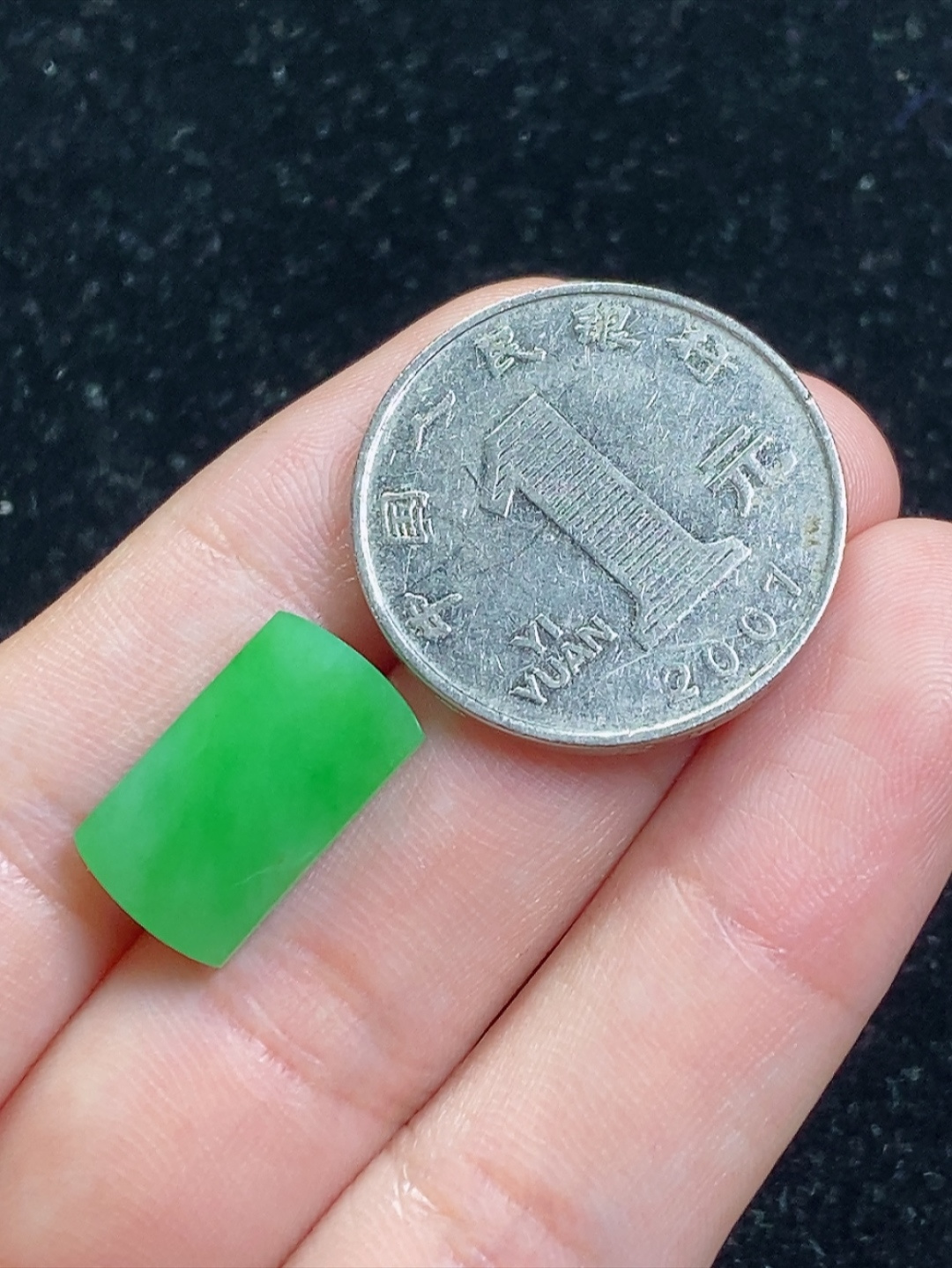 一号马鞍戒面，色泽靓丽，无裂，尺寸17-9.8-2.2mm，w23xdz